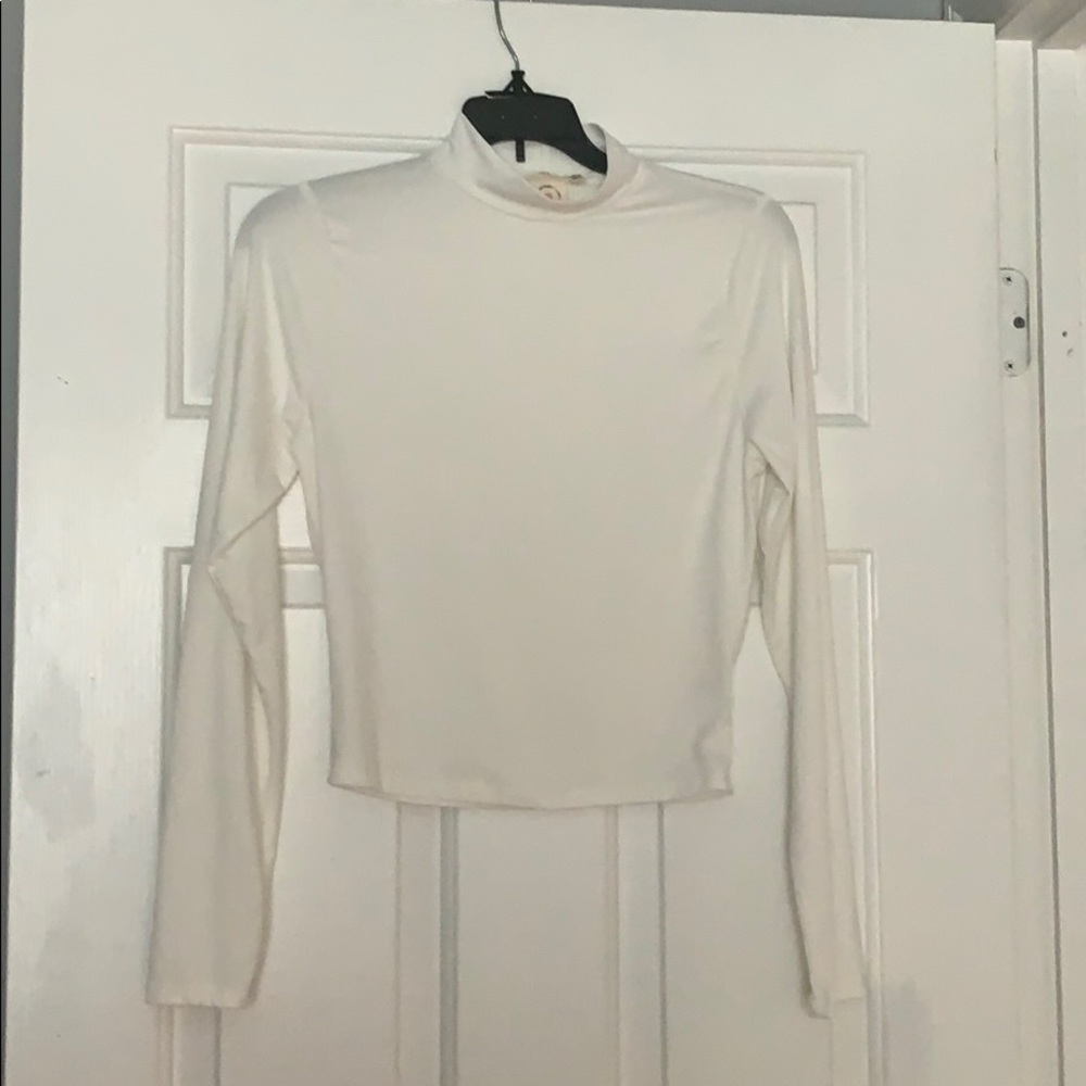 women’s turtle neck top